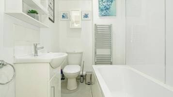 Ensemble douche/baignoire, baignoire relaxante profonde