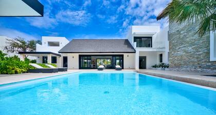 Cayuco 6-Luxury Ocean Villa on Hole #5 of Punta Espada w/Staff Close to St Regis