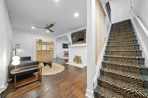 Interior - This unique mid-century sports haven is centrally located in Columbus. (Columbus)