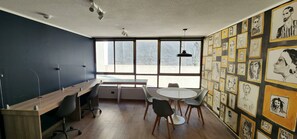 Apartment, 1 Schlafzimmer, Balkon | Speisen