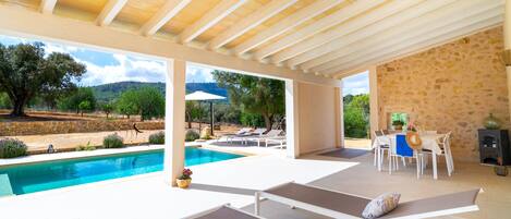 Restauration extérieure