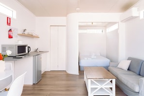 Living area - Eden Bay Mornington (Capel Sound)