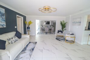 Smart-tv en een open haard