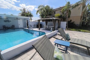 Pool - Waterfront Elegance  (Ruskin)