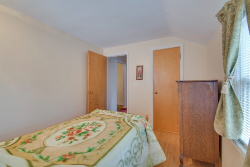 Convenient, Pet-friendly Rochester Vacation Rental