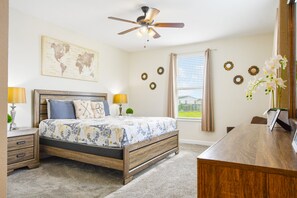 5 bedrooms, iron/ironing board, WiFi, bed sheets