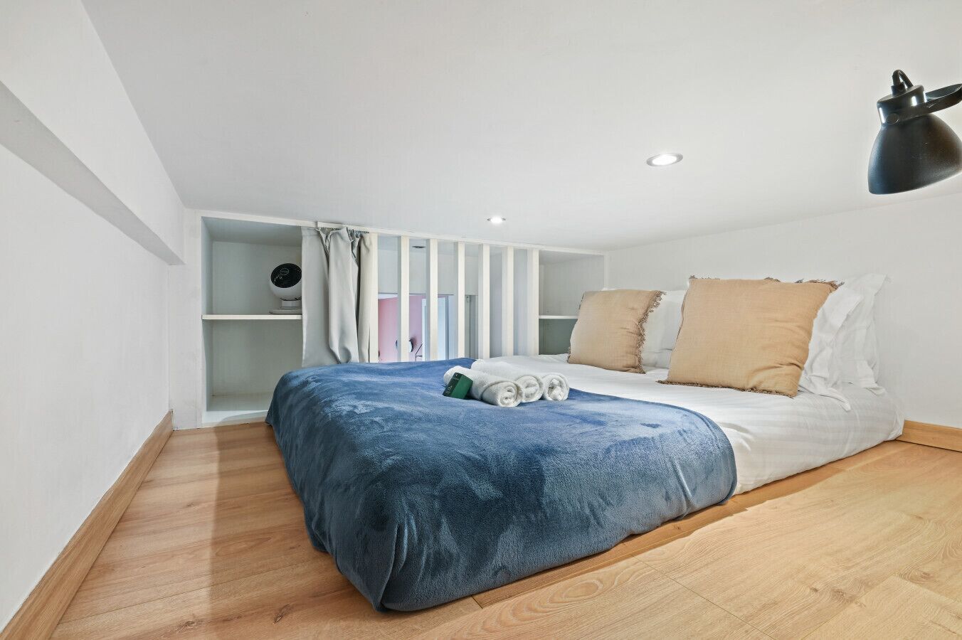 2 bedrooms, desk, iron/ironing board, travel cot