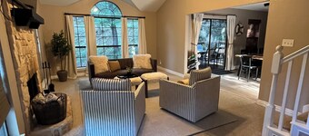 Retreat w/ Hot Tub & Game Room Near Lake Texoma
