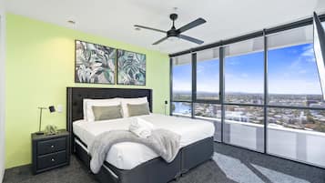 2 bedrooms, individually decorated, individually furnished, desk