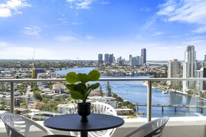 Apartment, 2 Bedrooms, Private Bathroom, River View | Balcony - Avalon Apartments - Wow Stay (Surfers Paradise)