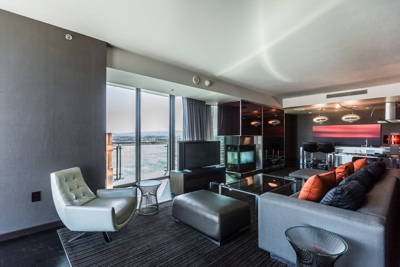 Deluxe Studio Suite | Individually furnished, desk, soundproofing, iron/ironing board