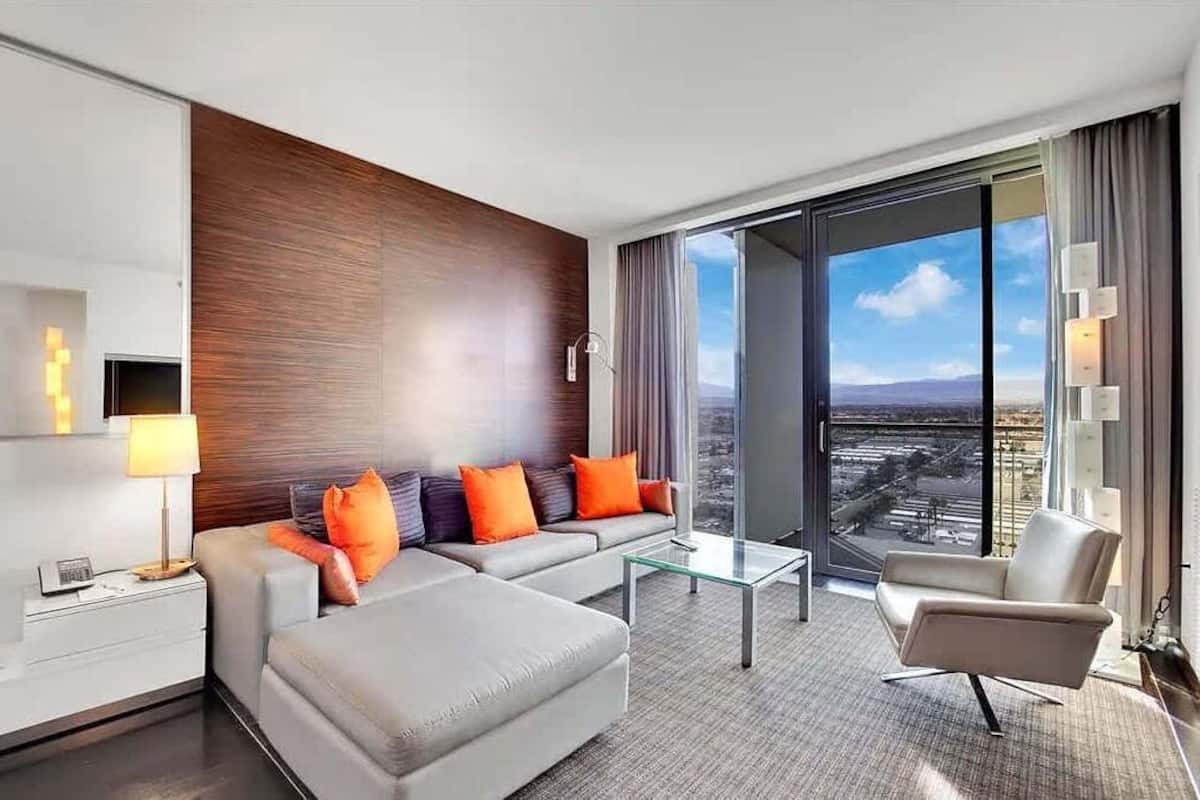 1 bedroom, individually furnished, desk, soundproofing