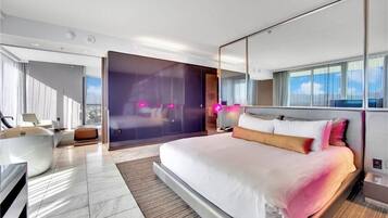 Suite, 1 Bedroom, Balcony, City View (1BR 37322) | 1 bedroom, individually furnished, desk, soundproofing