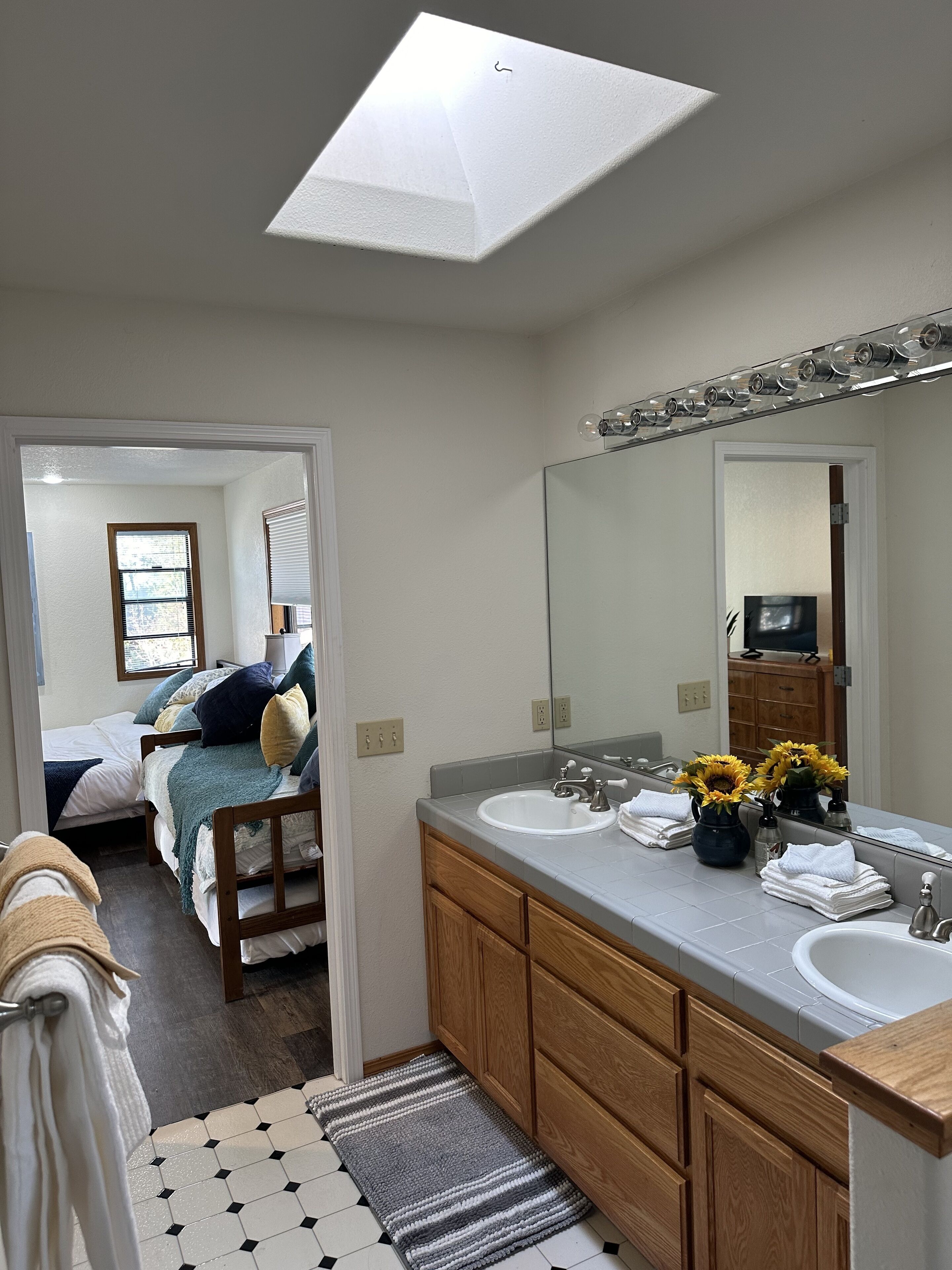 1 makuuhuone, työpöytä, silitysrauta/-lauta, ilmainen Wi-Fi