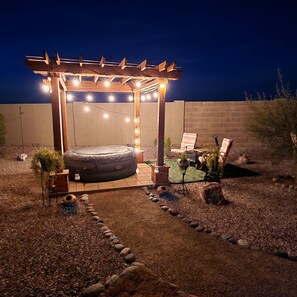 Outdoor spa tub - A GEM in the DESERT - We call it:
Casa Diamond - your “Home away from Home”
(Casa Grande)