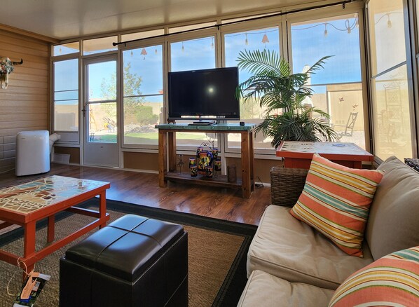 تلفزيون ذكي، كُتُب