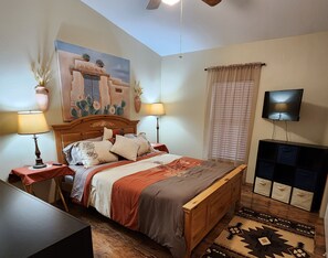 2 chambres, fer et planche à repasser, Wi-Fi gratuit, draps fournis