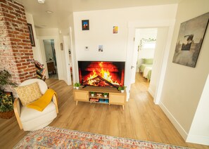 Interior - The Biggest Little House in Reno Midtown! Cozy Home Theatre  & Backyard BBQ (Reno)