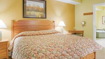 3 bedrooms, desk, iron/ironing board, WiFi