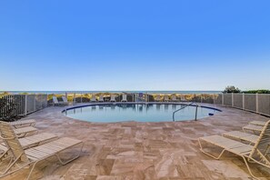 Pool - Enjoy Oceanfront Luxury and Magical Sunrises at this 2-bedroom/ 2-bath condo (Fernandina Beach)