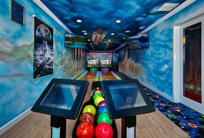 Games room - Luxury Bowling Alley Home, Orlando Mansion 6224 (Orlando)