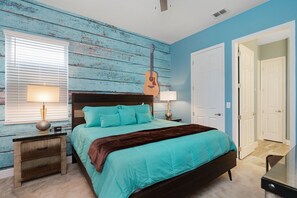 14 bedrooms, iron/ironing board, internet, bed sheets