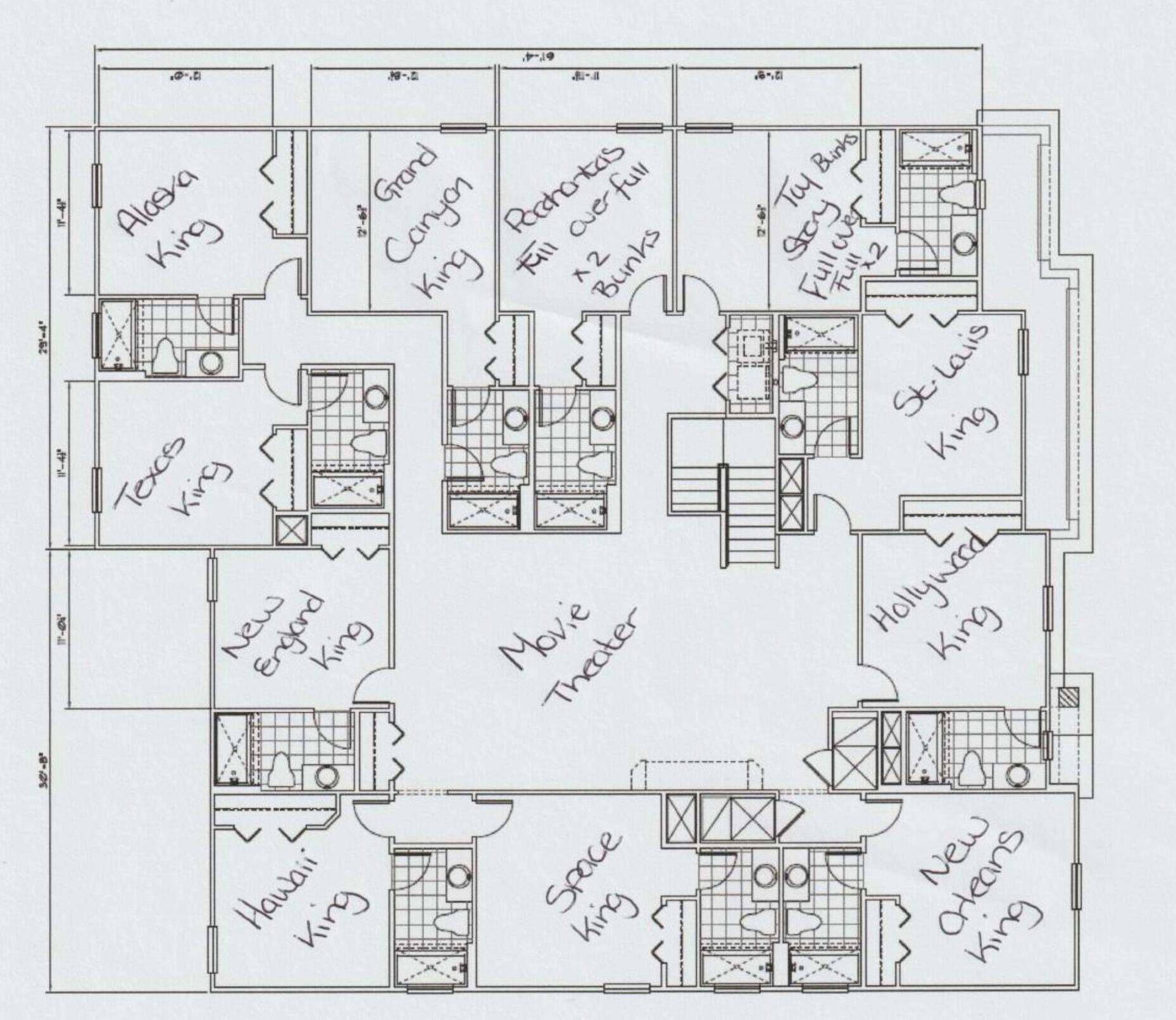 En plantegning af et hotel med mærkede værelser, herunder 'Aldea King', 'Grand Canyon King', 'Texas King', 'New England King', 'Movie Theater', 'Holly King', 'Space King', 'New Orleans King', 'Alley King' og 'St. Lais King'.