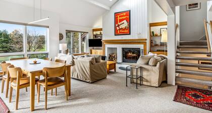Sauna, Close to Club - Gracious Dartmouth Place 9B