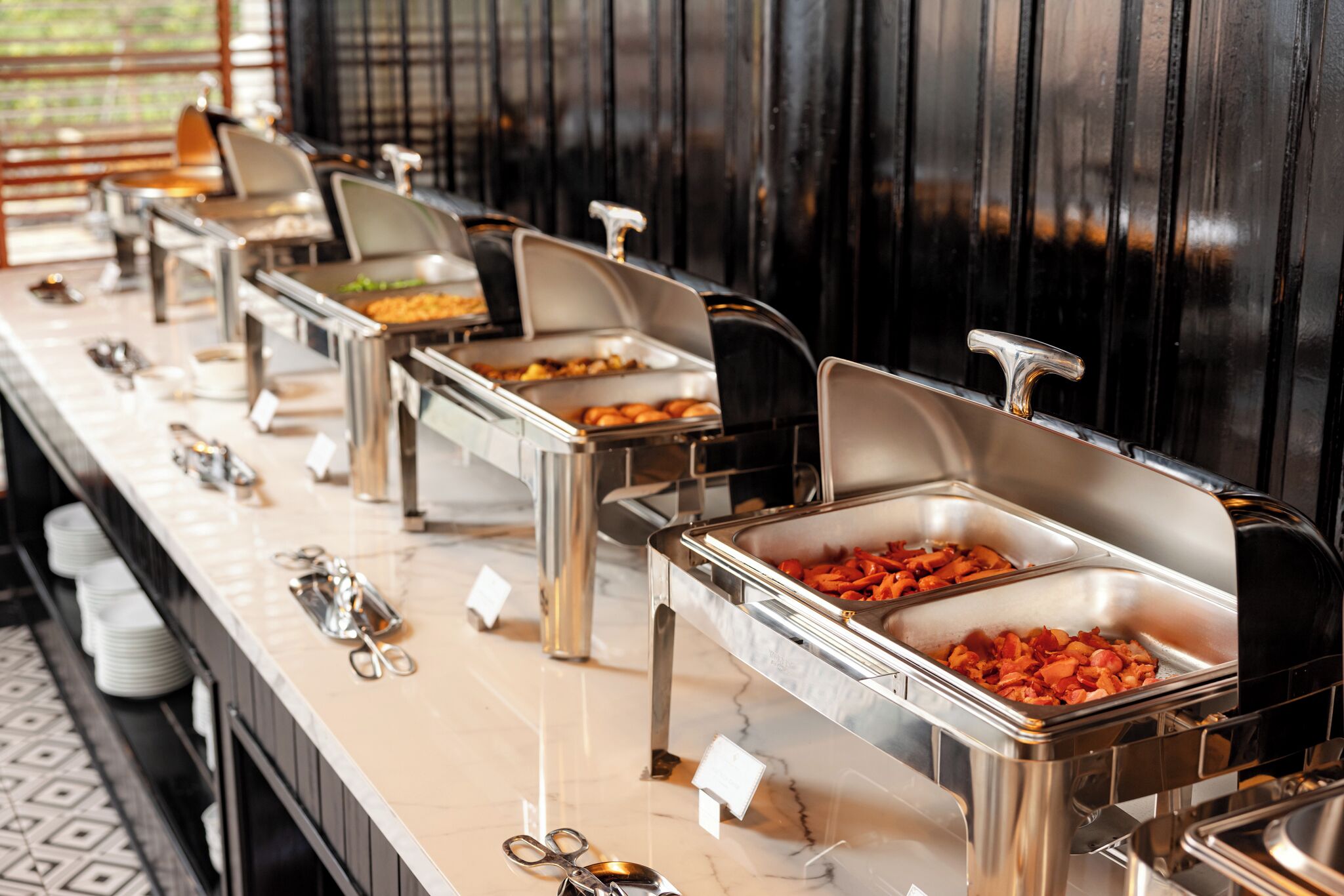 包含每日自助早餐