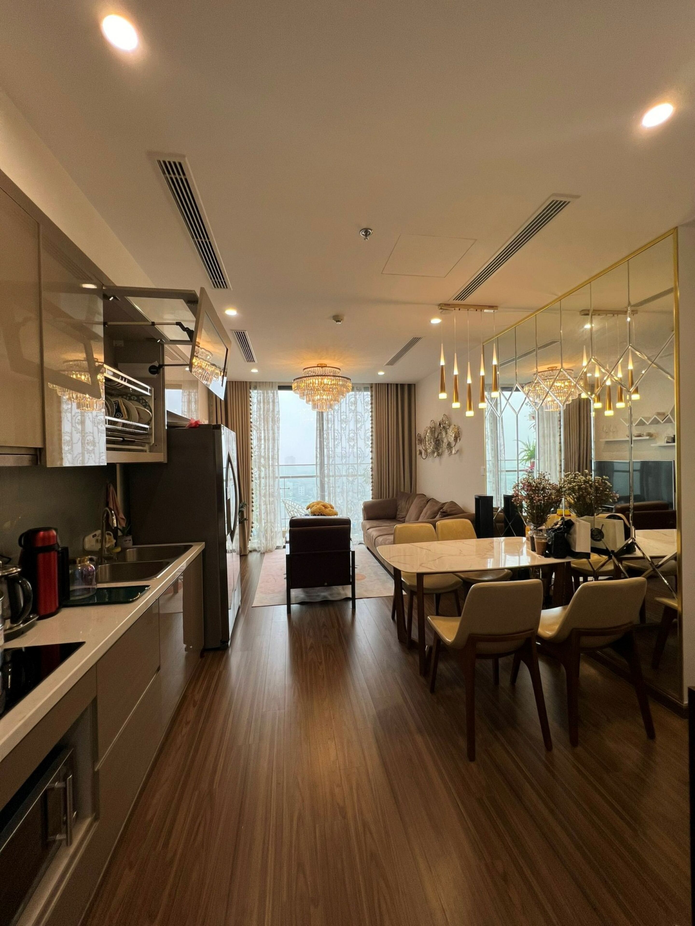 Luxury Apartment, 2 Bedrooms, City View | Shared kitchen | Shared fridge, microwave, cookware/dishes/utensils