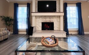 Interior - NEW! King Bed, Fire Place, Near ATL W/ Patio (Norcross)