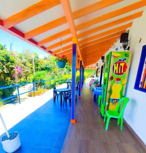 32-inch flat-screen TV with cable channels, Netflix, heated floors - JUHALU (Jericó)