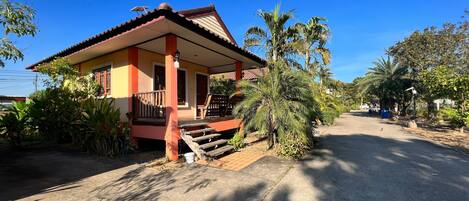 Fachada de la propiedad