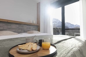 2 室のベッドルーム、アイロン / アイロン台、旅行用ベビーベッド、WiFi (無料)