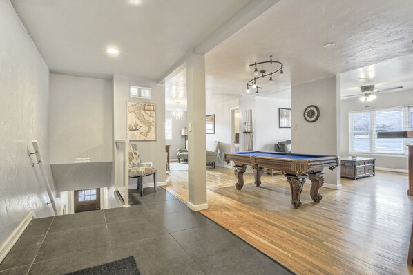 Interior - The Keys (Colorado Springs)