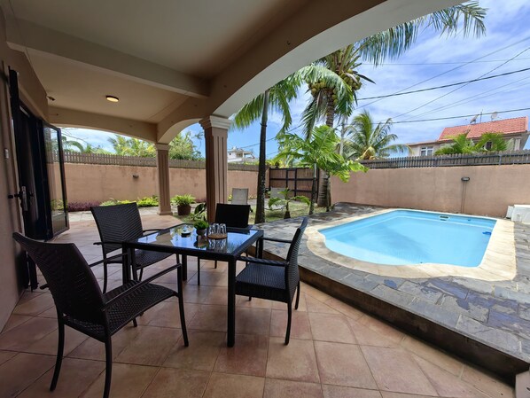 Pool - Appartement, Moderne Avec Piscine a 5mins de la Plage, Ideal Pour les Couples (Pereybere)