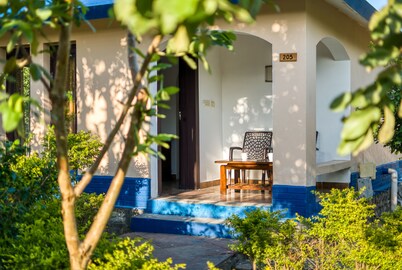 Tusk And Roar Resort Petfrindly Jungle Cottages