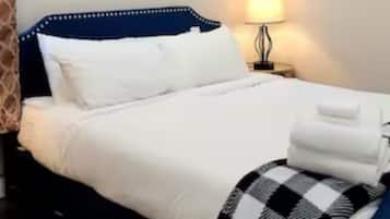 2 habitaciones, tabla de planchar con plancha, wifi y ropa de cama