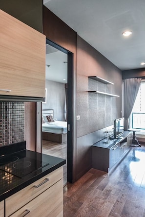 1 bedroom, desk, iron/ironing board, free WiFi