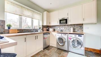 Fridge, microwave, oven, dishwasher