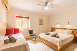 1 bedroom, iron/ironing board, free WiFi, bed sheets - Villa & Pool 4 Mellieħa Bay Retreat, Mellieha, Malta (Mellieha)
