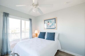 4 多间卧室、免费 WiFi、床单