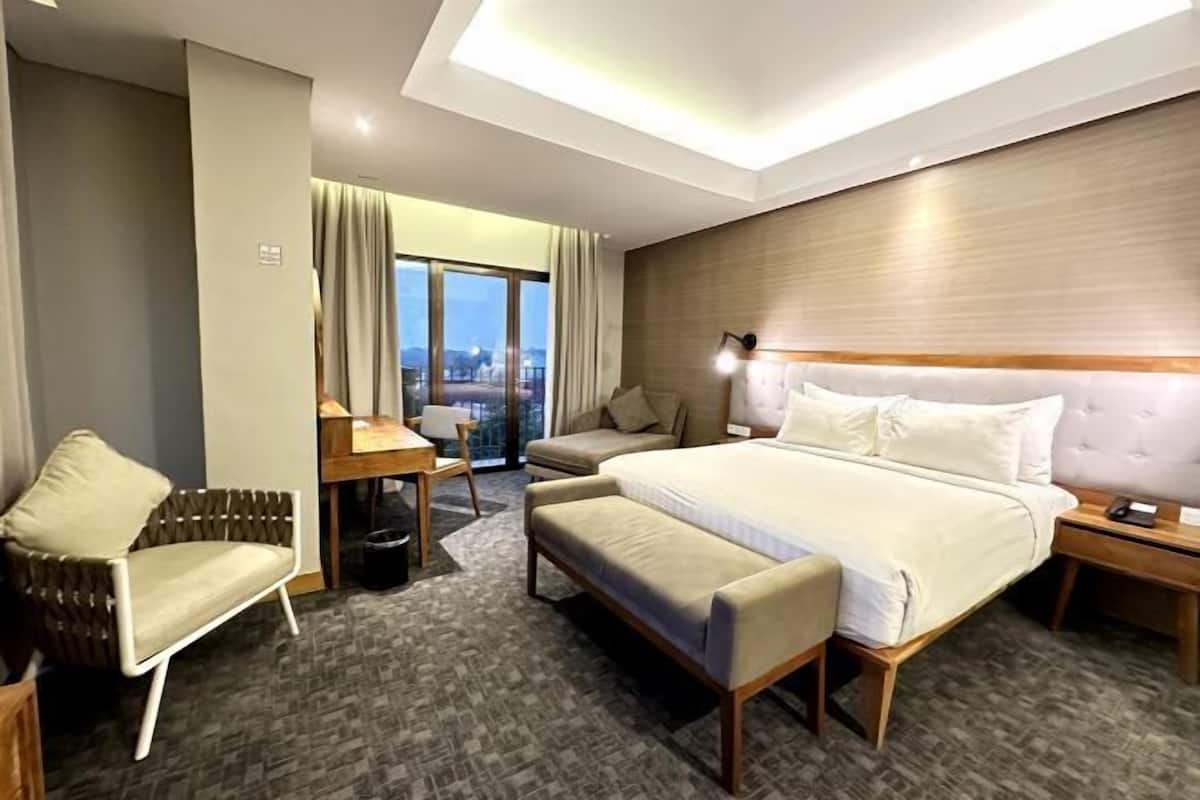 1 bedroom, in-room safe, blackout drapes, free WiFi