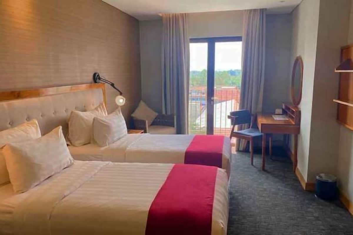 1 bedroom, in-room safe, blackout drapes, free WiFi