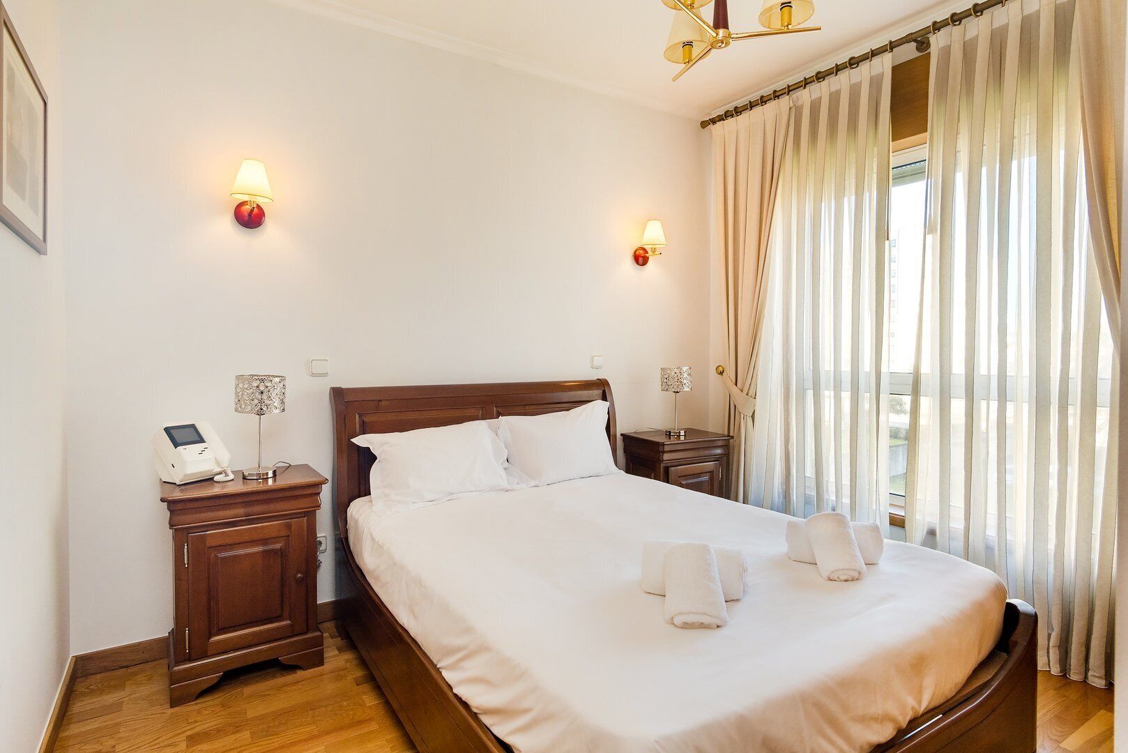 1 bedroom, iron/ironing board, internet, bed sheets