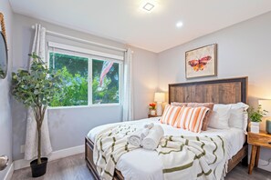 3 bedrooms, iron/ironing board, WiFi