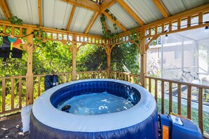 Bain à remous intérieur