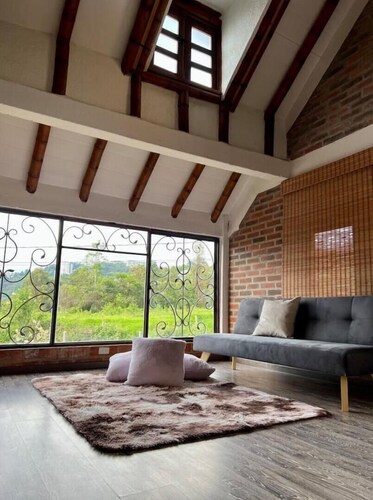 Cozy Country Home close to Hot Springs – Coffee Axis