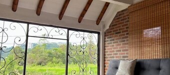 Cozy Country Home close to Hot Springs – Coffee Axis