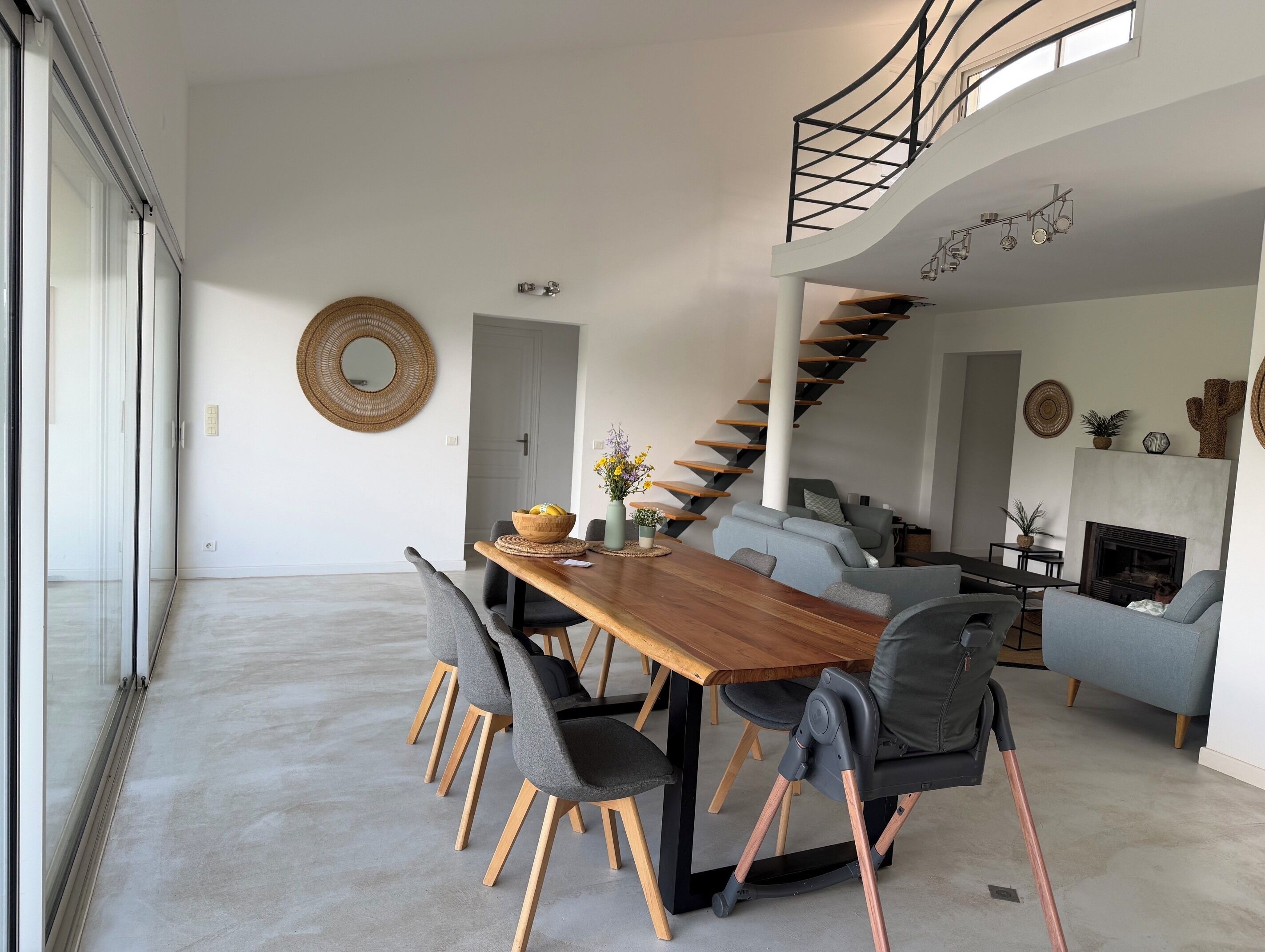 Villa Climatisée Avec Vue, Piscine Et Salle De Jeux Extérieure à Figari - Figari